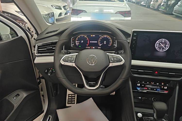 Used Volkswagen Tiguan L 2024 330TSI Automatic Two-Wheel Drive R-Line Enhanced Edition Steering Wheel