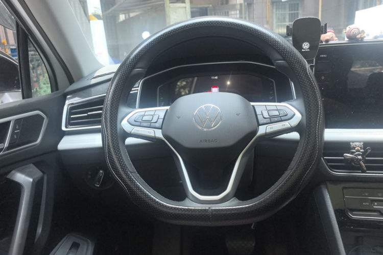Used Volkswagen Tiguan L 2024 300TSI Automatic Two-Wheel Drive Smart Edition Steering Wheel