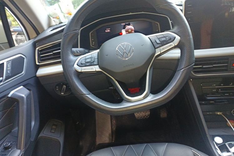 Used Volkswagen Tiguan L 2024 300TSI Automatic Two-Wheel Drive Smart Edition Steering Wheel