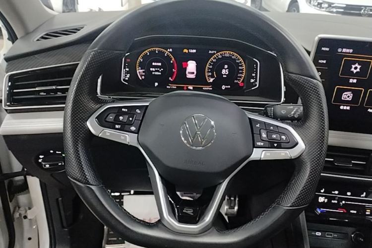 Used Volkswagen Tiguan L 2024 330TSI Automatic Two-Wheel Drive R-Line Enhanced Edition Steering Wheel