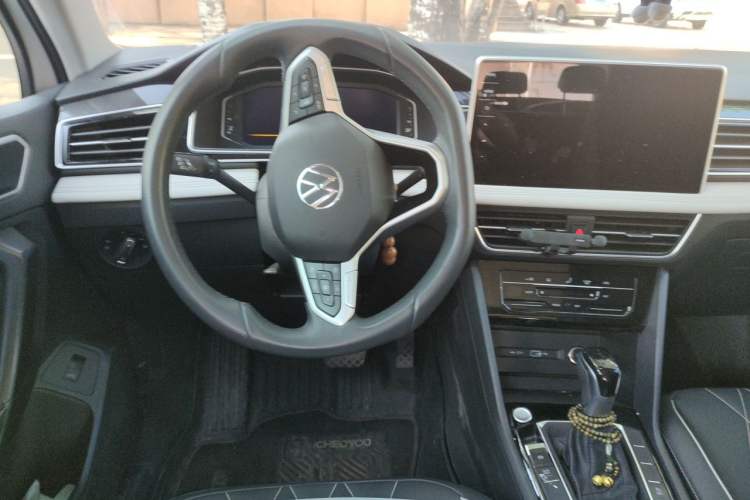 Used Volkswagen Tiguan L 2024 Outstanding Model 300TSI Automatic Two-Wheel Drive Longteng Edition Steering Wheel