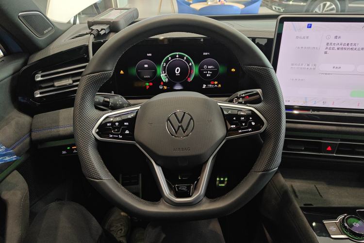 Used Volkswagen Tiguan L 2024 PRO 380TSI Four-Wheel Drive R-Line Prestige Edition Steering Wheel