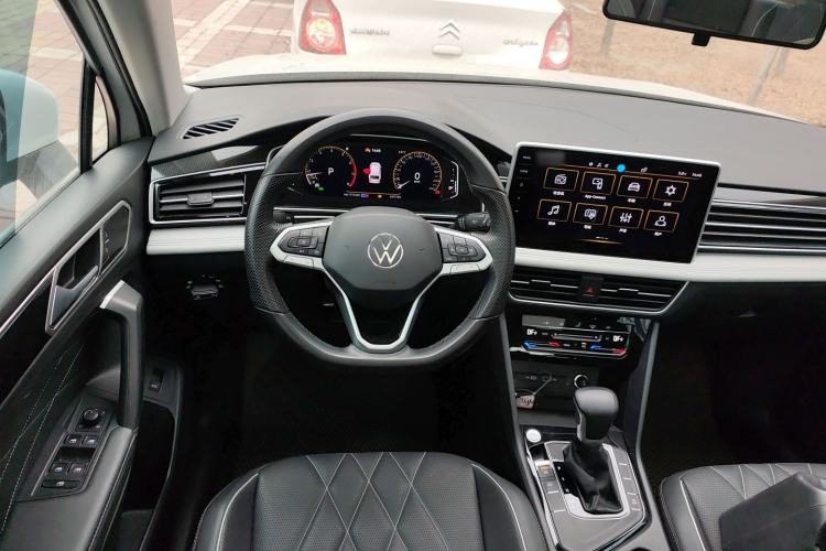Used Volkswagen Tiguan L 2024 300TSI Automatic Two-Wheel Drive Smart Edition Steering Wheel