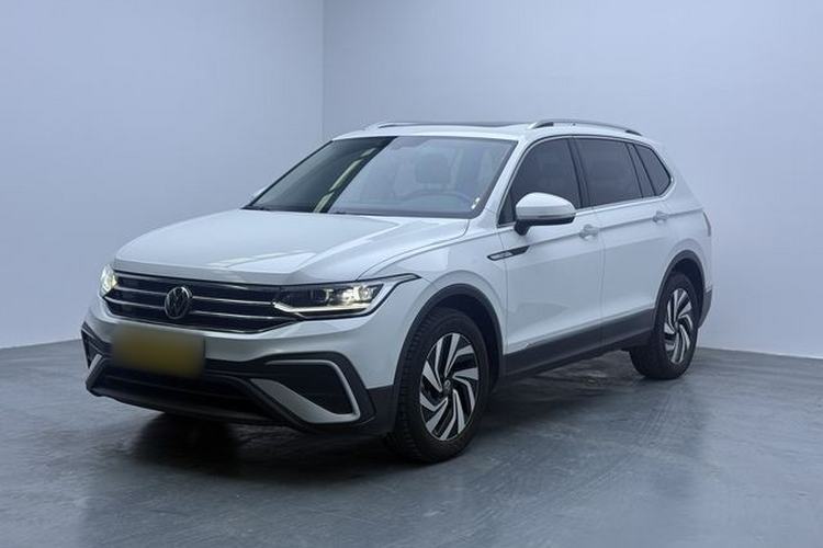 Used Volkswagen Tiguan L 2024 300TSI Automatic Two-Wheel Drive Smart Edition Guazi used car, China used car export, Used car for sale, Used  cars, Cheapest cars for sale