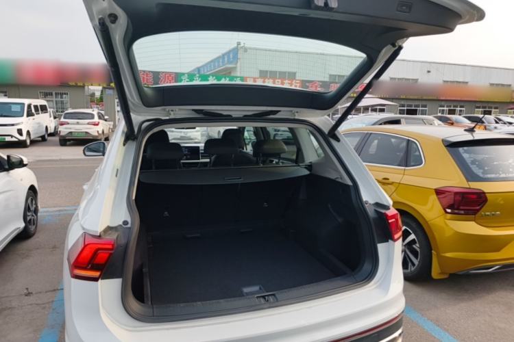 Used Volkswagen Tiguan L 2024 300TSI Automatic Two-Wheel Drive Smart Edition Trunk
