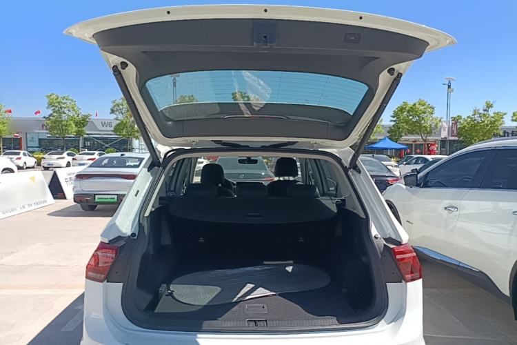 Used Volkswagen Tiguan L 2024 330TSI Automatic Two-Wheel Drive R-Line Enhanced Edition Trunk