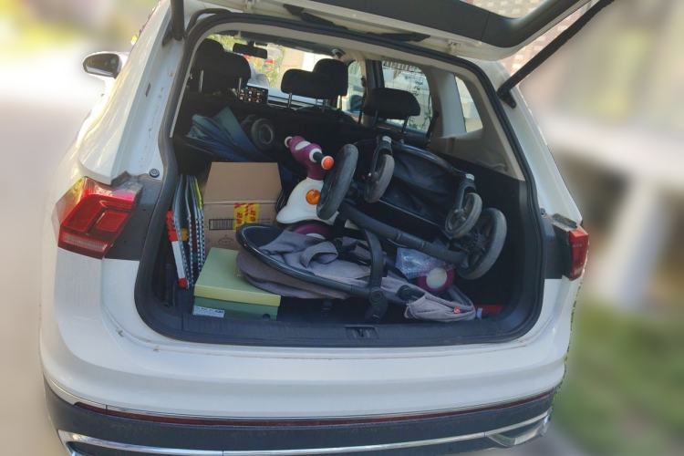 Used Volkswagen Tiguan L 2024 300TSI Automatic Two-Wheel Drive Smart Edition Trunk