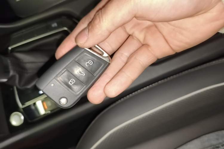 Used Volkswagen Tiguan L 2024 300TSI Automatic Two-Wheel Drive Smart Edition Vehicle Key