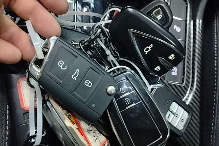 Used Volkswagen Tiguan L 2024 330TSI Automatic Two-Wheel Drive R-Line Enhanced Edition Vehicle Key