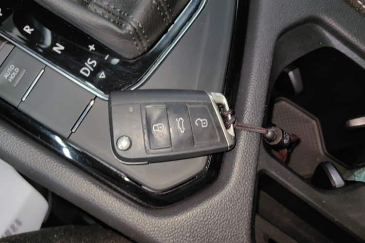 Used Volkswagen Tiguan L 2024 330TSI Automatic Two-Wheel Drive R-Line Enhanced Edition Vehicle Key