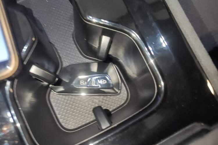 Used Volkswagen Tiguan L 2024 PRO 380TSI Four-Wheel Drive R-Line Prestige Edition Vehicle Key