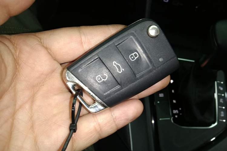 Used Volkswagen Tiguan L 2024 330TSI Automatic Two-Wheel Drive R-Line Enhanced Edition Vehicle Key