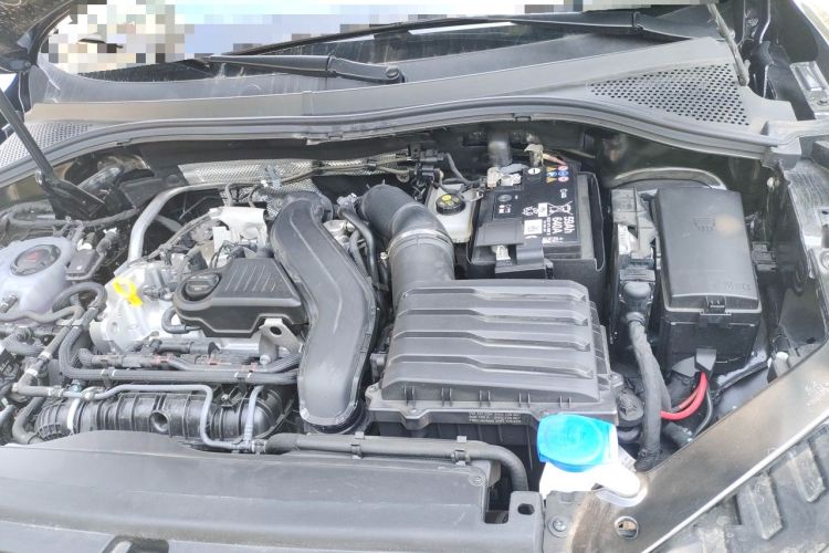 Used Volkswagen Tiguan L 2025 Model, Outstanding Version, 300TSI Automatic Two-Wheel Drive Longteng Edition Engine Bay Left