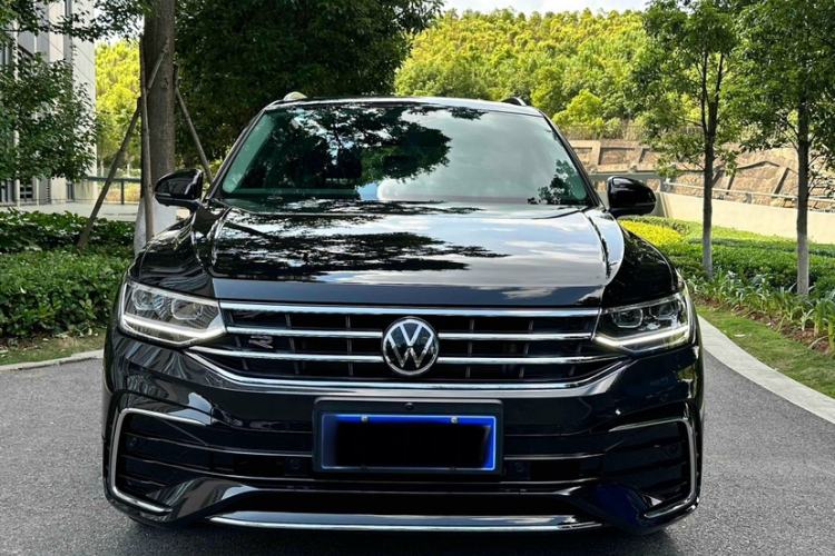 Used Volkswagen Tiguan L 2025 Model Outstanding Version 330TSI Automatic Two-Wheel Drive R-Line Longyao Edition Exterior 1
