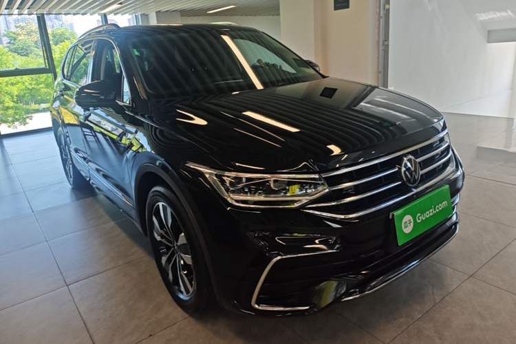 Used Volkswagen Tiguan L 2025 Model Outstanding Version 330TSI Automatic Two-Wheel Drive R-Line Longyao Edition Exterior 1