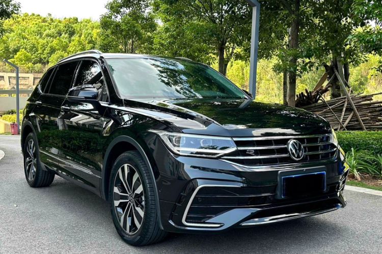 Used Volkswagen Tiguan L 2025 Model Outstanding Version 330TSI Automatic Two-Wheel Drive R-Line Longyao Edition Exterior 2