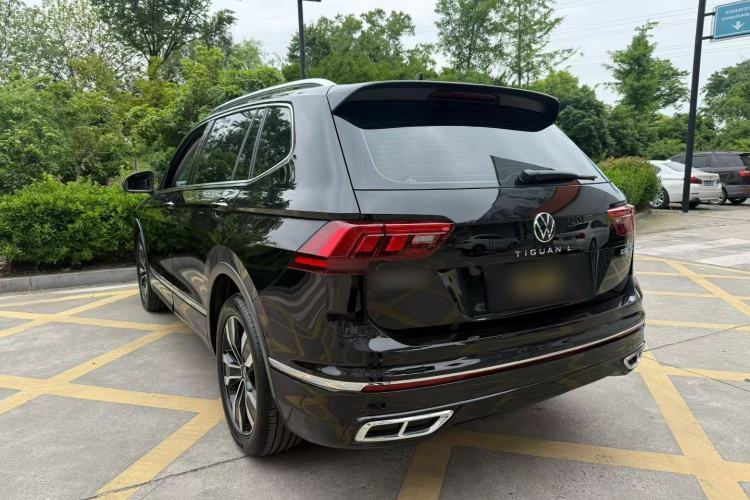 Used Volkswagen Tiguan L 2025 Model Outstanding Version 330TSI Automatic Two-Wheel Drive R-Line Longyao Edition Exterior 6