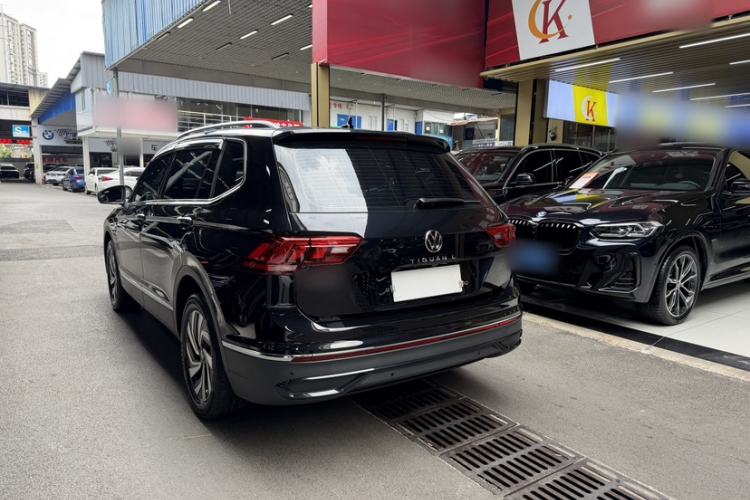 Used Volkswagen Tiguan L 2025 Model, Outstanding Version, 300TSI Automatic Two-Wheel Drive Longteng Edition Exterior 6
