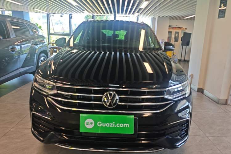 Used Volkswagen Tiguan L 2025 Model Outstanding Version 330TSI Automatic Two-Wheel Drive R-Line Longyao Edition Front