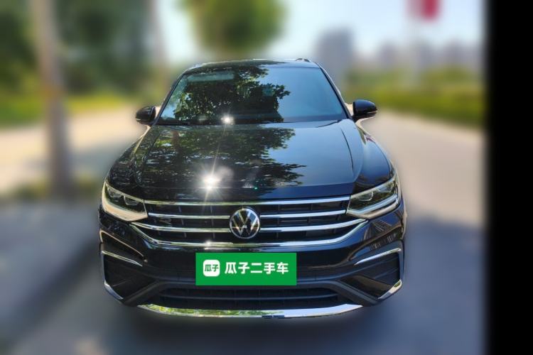 Used Volkswagen Tiguan L 2025 Model, Outstanding Version, 300TSI Automatic Two-Wheel Drive Longteng Edition Front