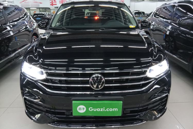 Used Volkswagen Tiguan L 2025 Model Outstanding Version 330TSI Automatic Two-Wheel Drive R-Line Longyao Edition Front