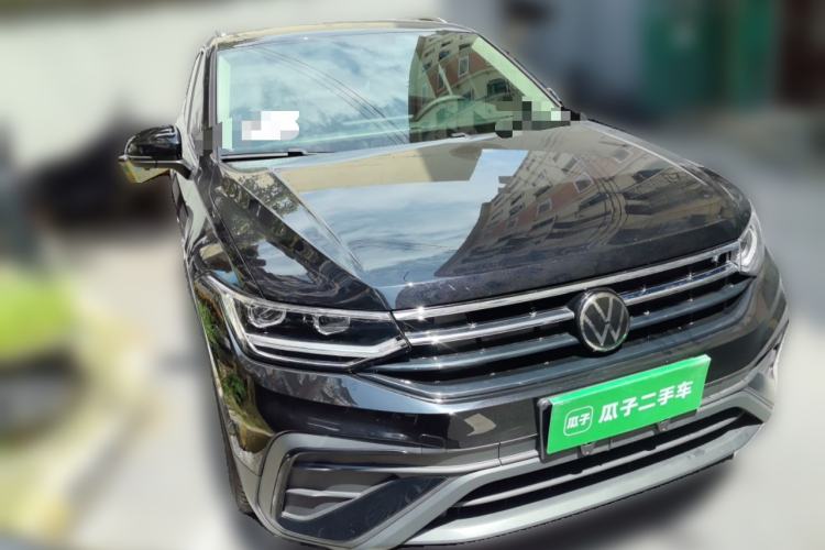 Used Volkswagen Tiguan L 2025 Model, Outstanding Version, 300TSI Automatic Two-Wheel Drive Longteng Edition Front Right 45 Deg