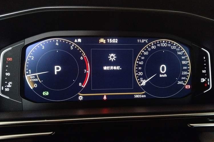 Used Volkswagen Tiguan L 2025 Model, Outstanding Version, 300TSI Automatic Two-Wheel Drive Longteng Edition Instrument Cluster