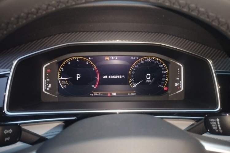 Used Volkswagen Tiguan L 2025 Model Outstanding Version 330TSI Automatic Two-Wheel Drive R-Line Longyao Edition Instrument Cluster