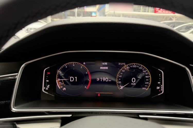 Used Volkswagen Tiguan L 2025 Model, Outstanding Version, 300TSI Automatic Two-Wheel Drive Longteng Edition Instrument Cluster