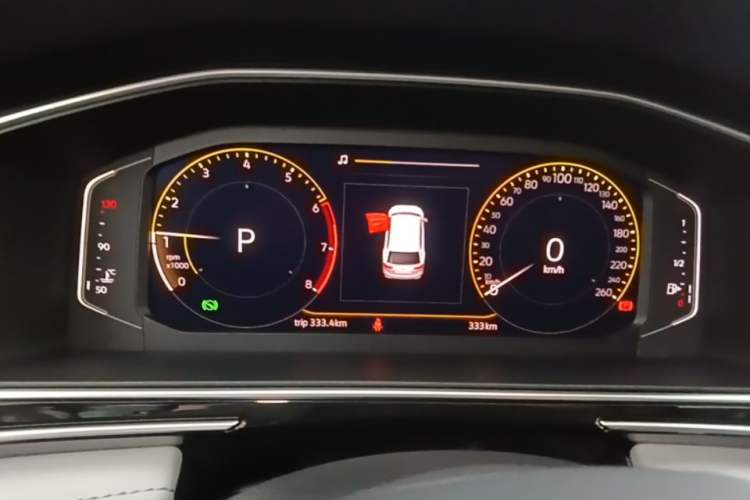 Used Volkswagen Tiguan L 2025 Model, Outstanding Version, 300TSI Automatic Two-Wheel Drive Longteng Edition Instrument Cluster