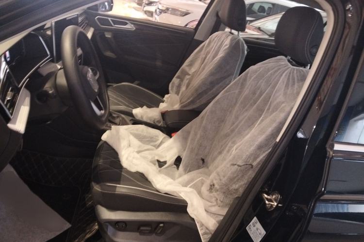Used Volkswagen Tiguan L 2025 Model, Outstanding Version, 300TSI Automatic Two-Wheel Drive Longteng Edition Left Front Seat