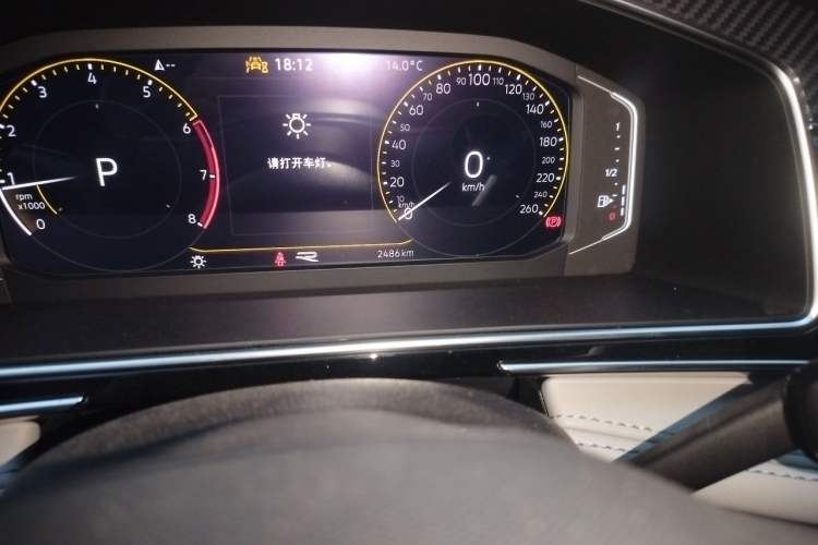 Used Volkswagen Tiguan L 2025 Model Outstanding Version 330TSI Automatic Two-Wheel Drive R-Line Longyao Edition Odometer Close Up
