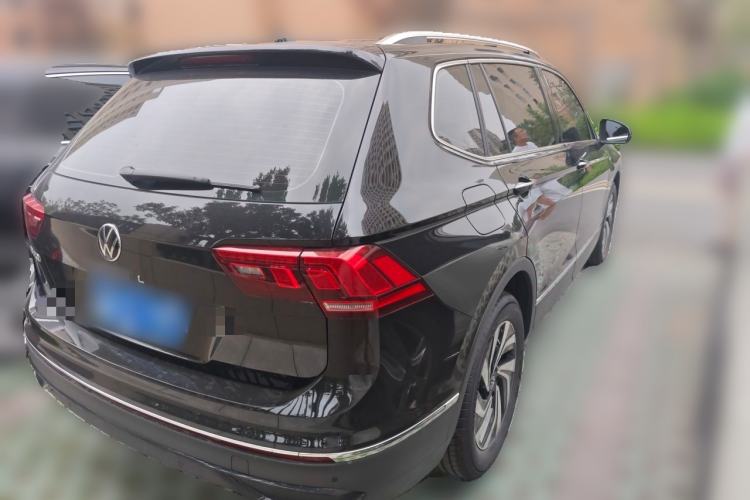 Used Volkswagen Tiguan L 2025 Model, Outstanding Version, 300TSI Automatic Two-Wheel Drive Longteng Edition Rear