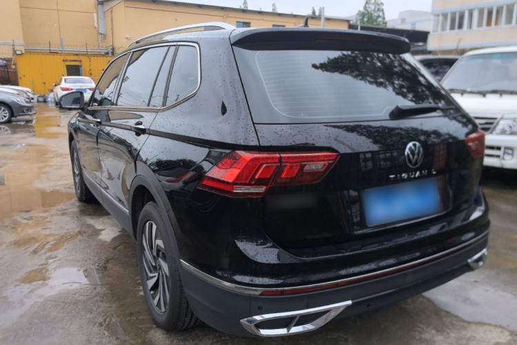 Used Volkswagen Tiguan L 2025 Model, Outstanding Version, 300TSI Automatic Two-Wheel Drive Longteng Edition Rear Left 45 Deg