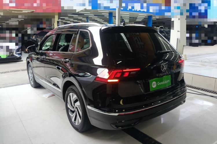 Used Volkswagen Tiguan L 2025 Model, Outstanding Version, 300TSI Automatic Two-Wheel Drive Longteng Edition Rear Left 45 Deg