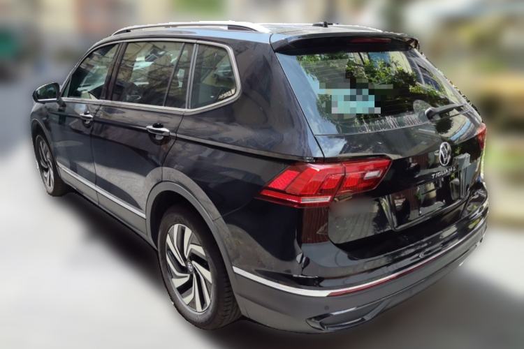 Used Volkswagen Tiguan L 2025 Model, Outstanding Version, 300TSI Automatic Two-Wheel Drive Longteng Edition Rear Left 45 Deg
