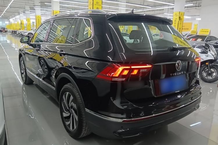 Used Volkswagen Tiguan L 2025 Model, Outstanding Version, 300TSI Automatic Two-Wheel Drive Longteng Edition Rear Left 45 Deg