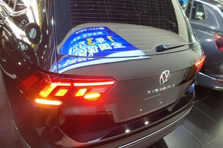 Used Volkswagen Tiguan L 2025 Model, Outstanding Version, 300TSI Automatic Two-Wheel Drive Longteng Edition Rear