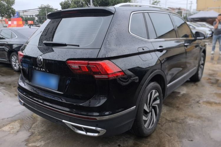 Used Volkswagen Tiguan L 2025 Model, Outstanding Version, 300TSI Automatic Two-Wheel Drive Longteng Edition Rear Right 45 Deg