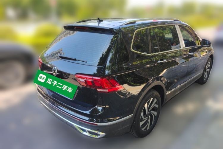 Used Volkswagen Tiguan L 2025 Model, Outstanding Version, 300TSI Automatic Two-Wheel Drive Longteng Edition Rear Right 45 Deg