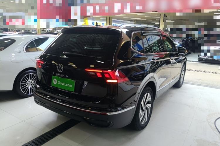 Used Volkswagen Tiguan L 2025 Model, Outstanding Version, 300TSI Automatic Two-Wheel Drive Longteng Edition Rear Right 45 Deg