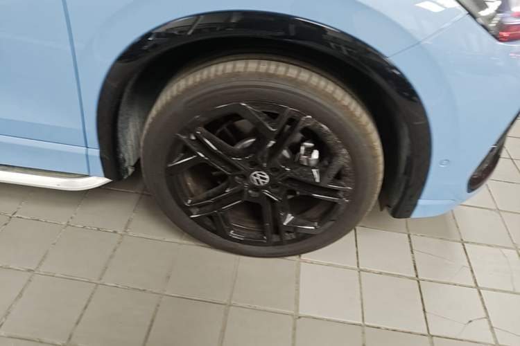 Used Volkswagen Tiguan L 2025 PRO 380TSI Four-Wheel Drive R-Line Prestige Edition Right Front Wheel Hub