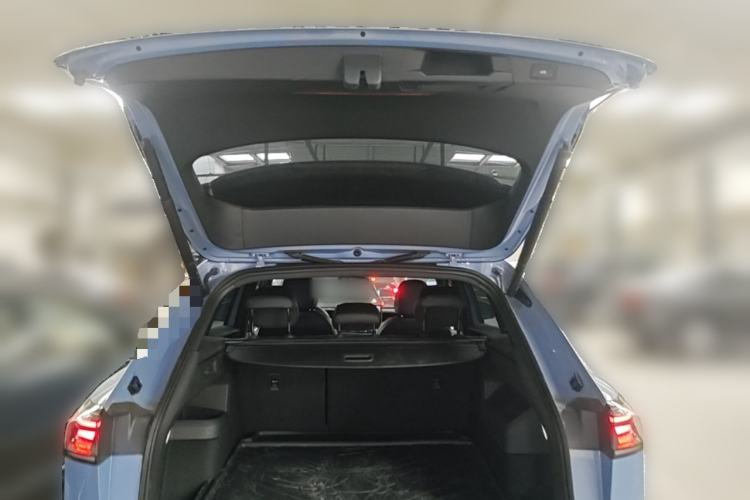 Used Volkswagen Tiguan L 2025 PRO 380TSI Four-Wheel Drive R-Line Prestige Edition Trunk