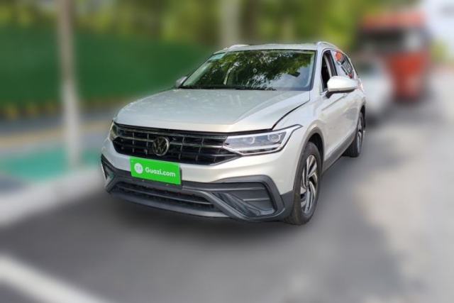 Used Volkswagen Tiguan L 2025 Model, Outstanding Version, 300TSI Automatic Two-Wheel Drive Longteng Edition