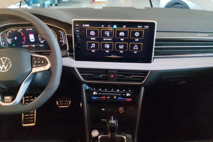 Used Volkswagen Tiguan L 2025 Model Outstanding Version 330TSI Automatic Two-Wheel Drive R-Line Longyao Edition Audio And AC Panel