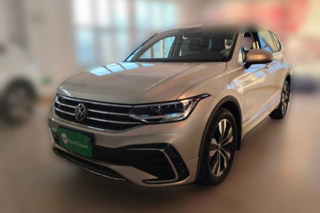 Used Volkswagen Tiguan L 2025 Model Outstanding Version 330TSI Automatic Two-Wheel Drive R-Line Longyao Edition