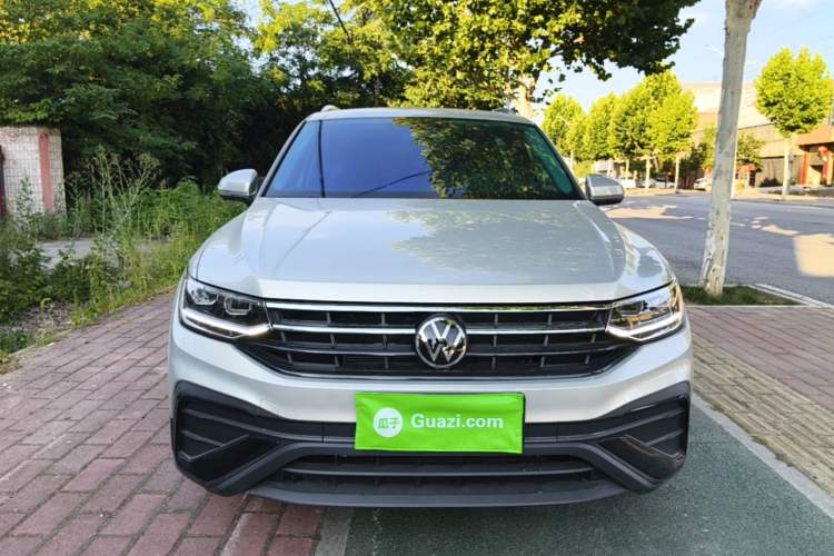 Used Volkswagen Tiguan L 2025 Model, Outstanding Version, 300TSI Automatic Two-Wheel Drive Longteng Edition Front