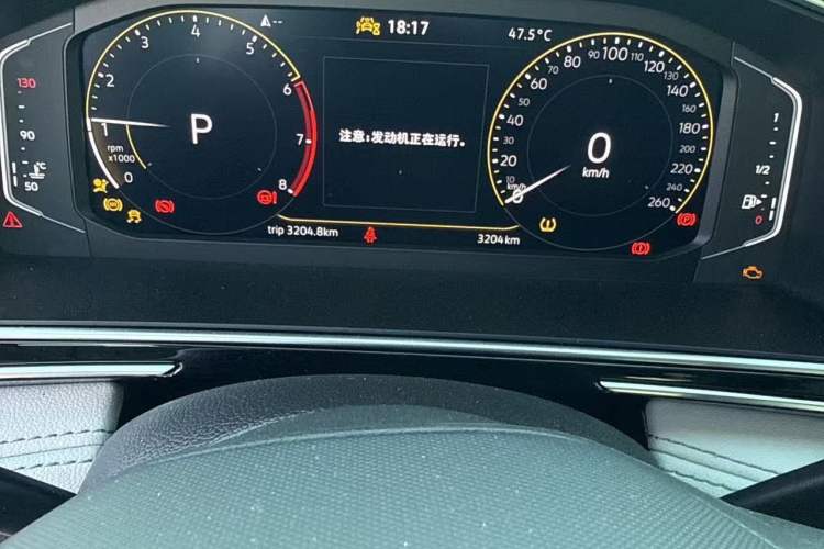 Used Volkswagen Tiguan L 2025 Model, Outstanding Version, 300TSI Automatic Two-Wheel Drive Longteng Edition Odometer Close Up