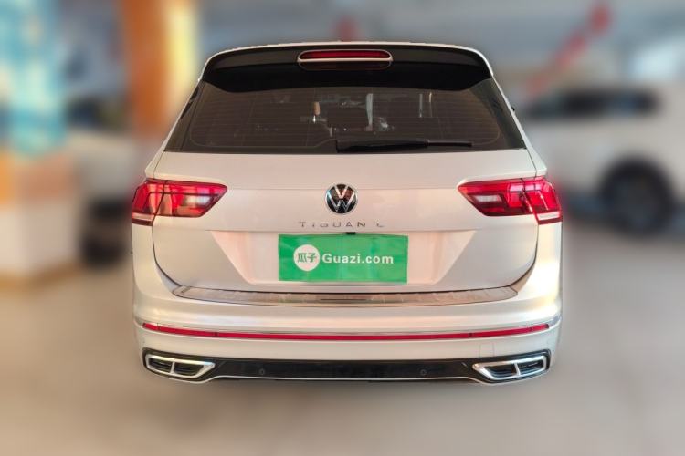 Used Volkswagen Tiguan L 2025 Model Outstanding Version 330TSI Automatic Two-Wheel Drive R-Line Longyao Edition Rear