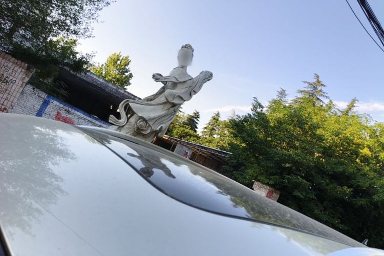 Used Volkswagen Tiguan L 2025 Model, Outstanding Version, 300TSI Automatic Two-Wheel Drive Longteng Edition Roof